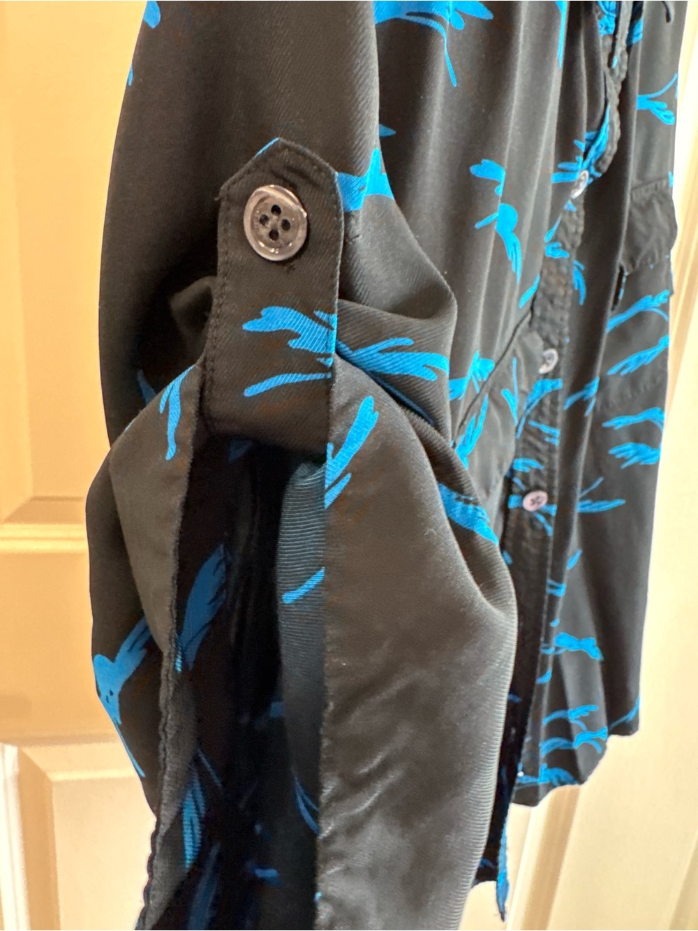Equipment viscose Button-Up Short Sleeve Shirt - Black with Blue Print - Picture 3 of 5